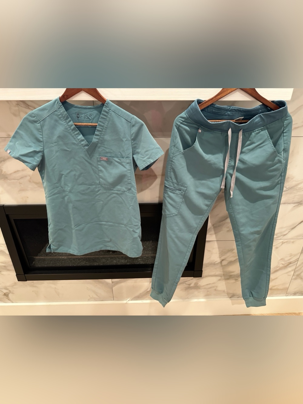 Figs Teal Medical Scrub XXS Top and Small Tall Jogger Set